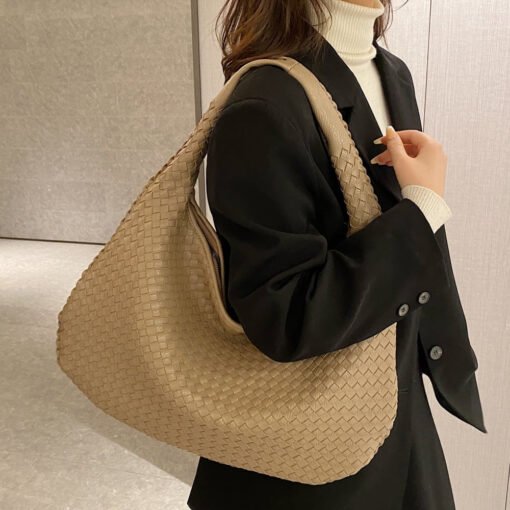 Xeie Thuk Women's Woven Bag Underarm Bag-pink